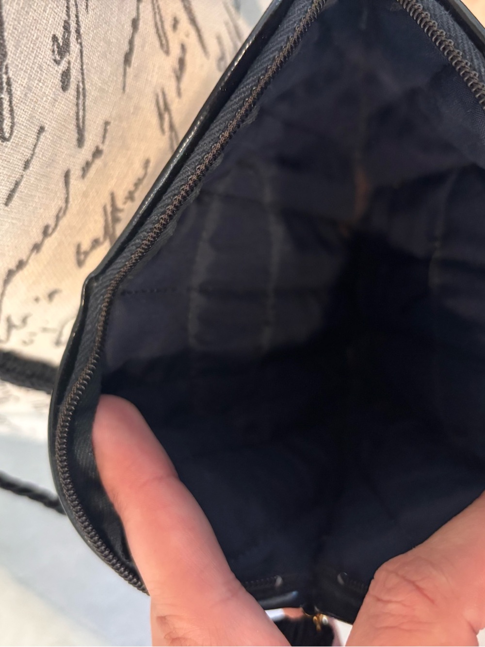 vintage Lanvin Paris heart-shaped quilted crossbody bag - Picture 6 of 6